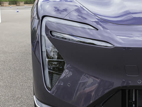 2026�� Max ˫��������