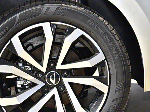 2025�� 1.4T �����ϰ�