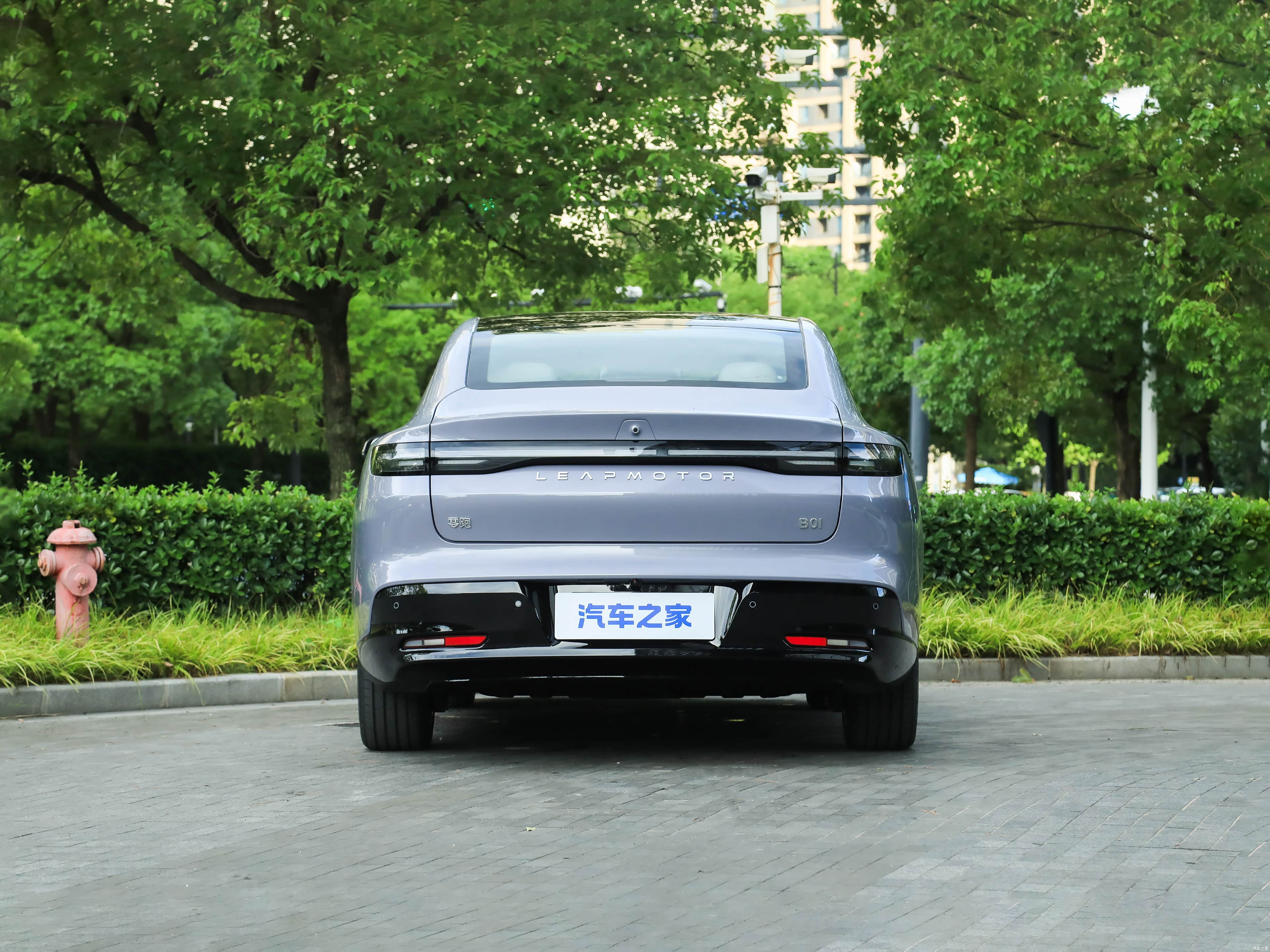 Leapmotor B01, миниатюра 6