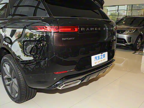 2025�� 400PS Dynamic SE