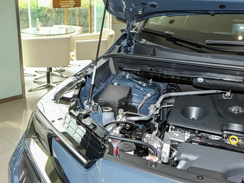 2026�� 2.0L ����������