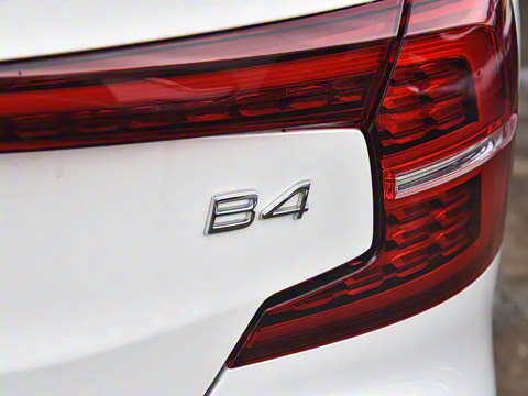 2026�� B4 ��Զ������