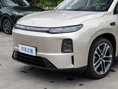 2027�� 660������