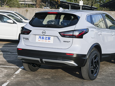 2025�� �Ŀ� ���� 2.0L CVT XV+���Ȱ�