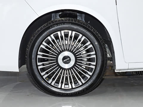 2026�� ���̰� 230����� 7��