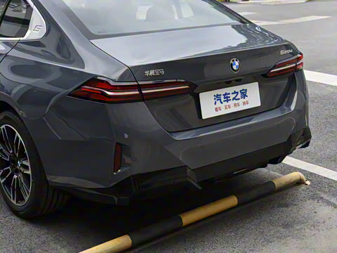 2026�� 525Li M�˶���װ