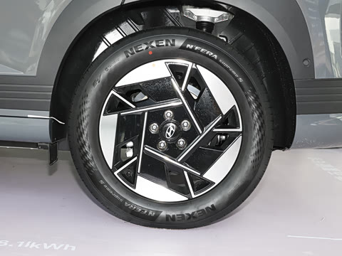 2025�� ����SMART�� 64.2kWh