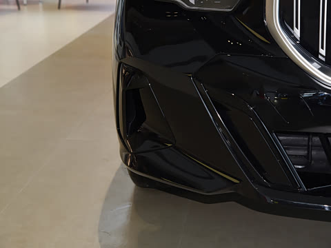 2026�� �Ŀ� eDrive 40L M�˶���װ