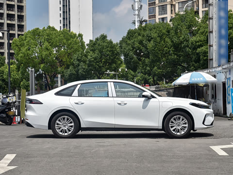 2026�� EV 550km ר�����а�