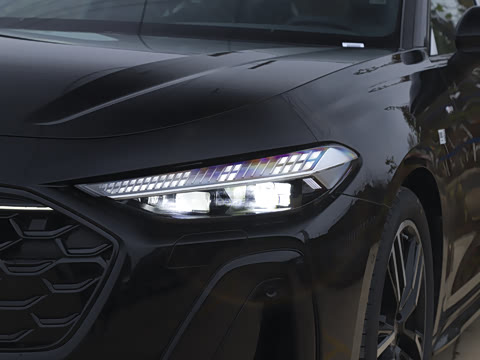 2026�� 2.0T �˶��� quattro