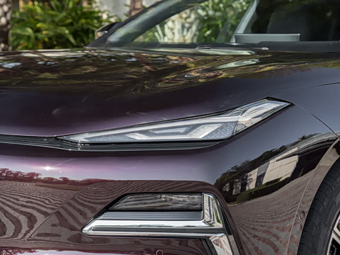 2026�� 225km EM-P Զ�����ǺӰ�+ҫҹ��װ