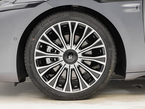 2025�� ������