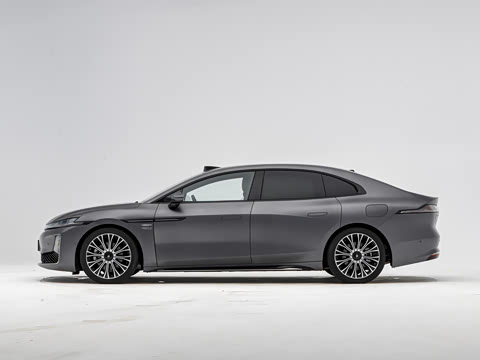 2025�� ������