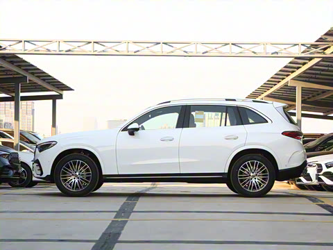 2026�� GLC 300 L 4MATIC ������ 5��