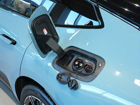 2026�� �ȷ�quattro��