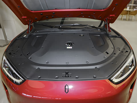 2025�� ����   Ultra ������