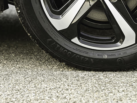 2026�� 705km MAX����������