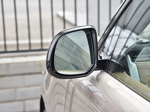 2026�� 3.0 L6 400PS HSE�����