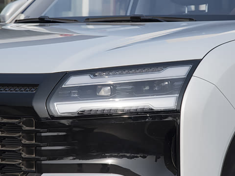 2026�� 1.5T 6MT ������ 