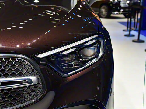 2026�� GLC 300 L 4MATIC ������