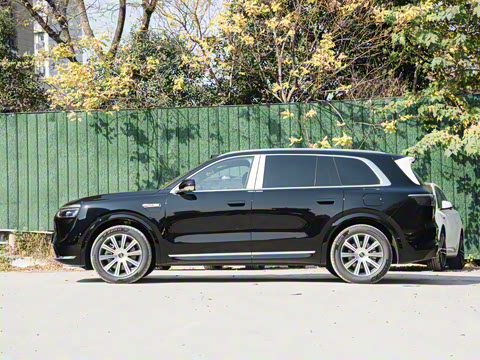 2025�� ���� Max+ ���������� 