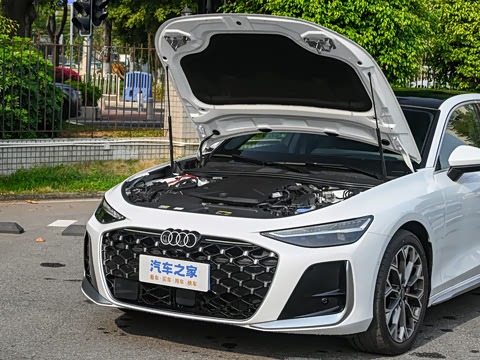 2026�� 2.0T quattro ������