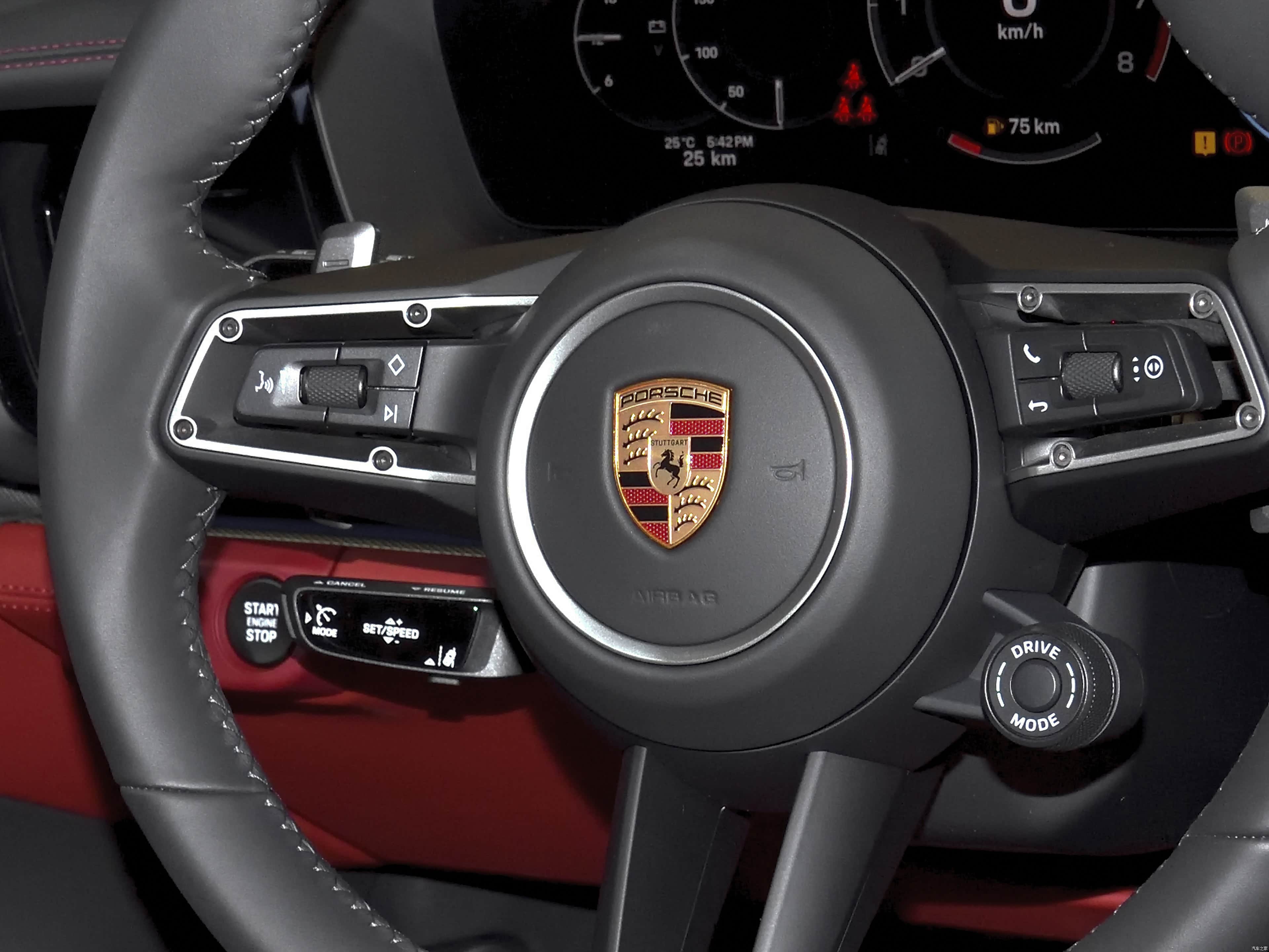 Porsche Panamera, миниатюра 13