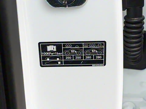 2025�� EM-i 70km ������