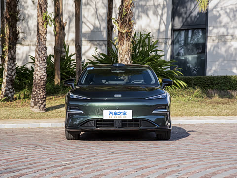 2026�� 225km EM-P Զ�����ǺӰ�+ҫҹ��װ