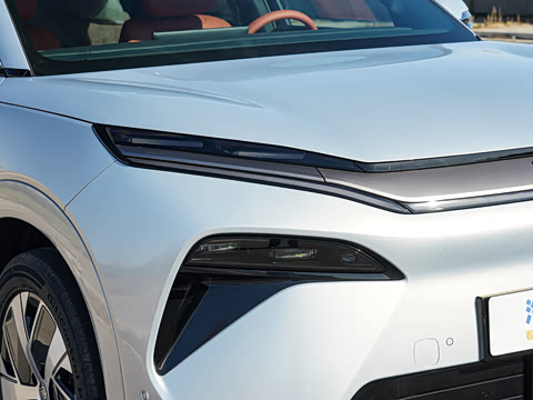 2025�� EV 670KM�����״�������