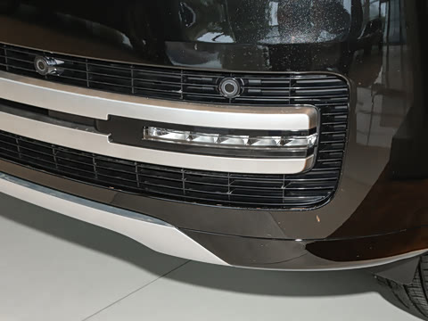 2026�� 3.0 L6 400PS AB�����