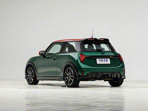 2025�� JOHN COOPER WORKS