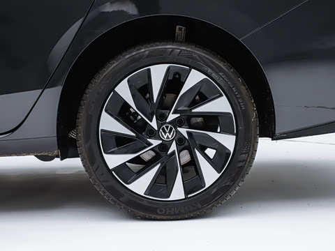 2026�� S 300TSI ������