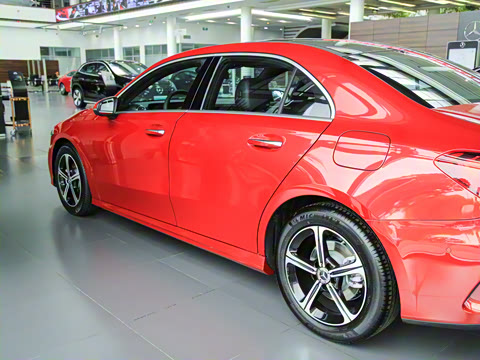 2025�� �Ŀ� A 200 L ʱ����