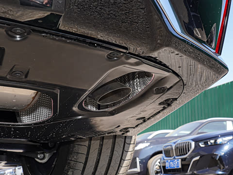 2026�� 735Li M�˶���װ