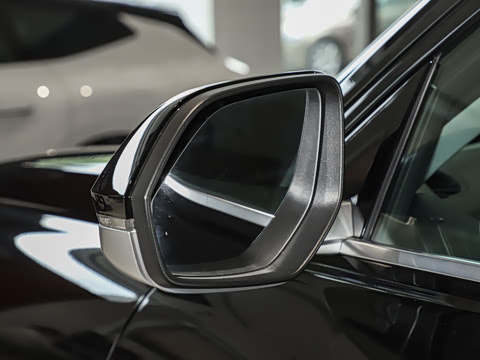 2026�� 40 TFSI quattro ����� ������װ 7��