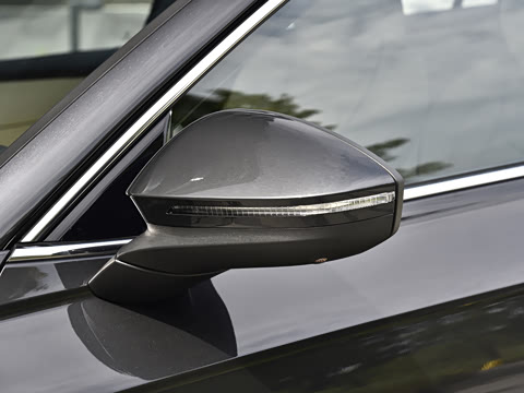 2026�� L 300TSI DSG ������