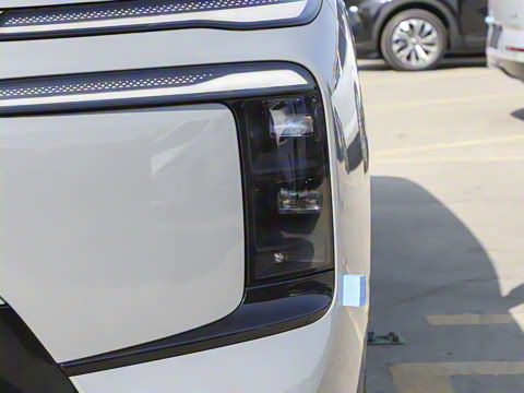 2025�� ������