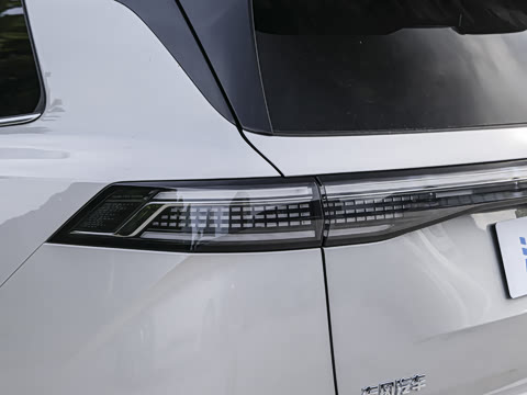 2026�� ���� 300Pro Ǭ����