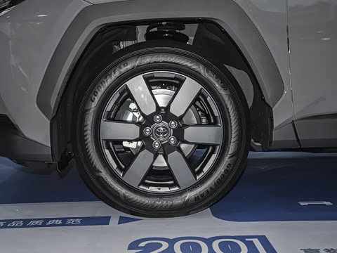 2026�� 2.0L ����������