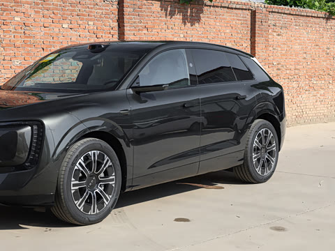 2026�� �ȷ�quattro��