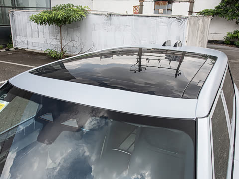 2026�� 4.4 V8 SV����� ����