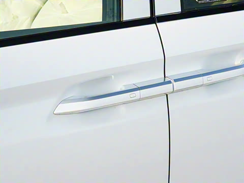 2026 DM-i 1.5T 218KM Խ