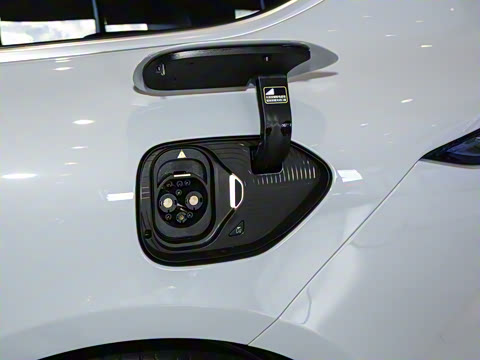 2025�� 100kWh Touring