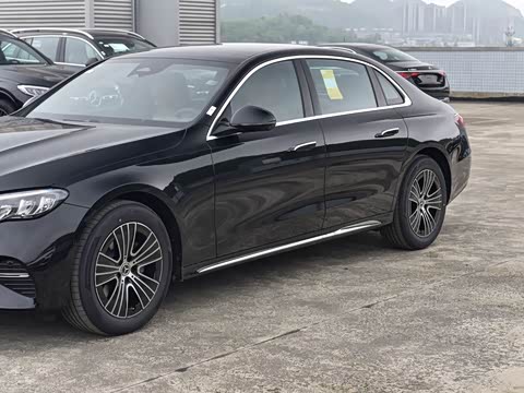 2026�� �Ŀ� E 260 L �����
