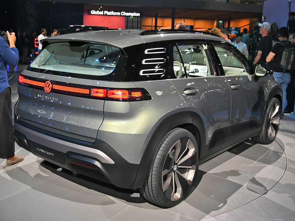 Volkswagen ID.Cross, Внедорожник 5 дв.: фото поколения