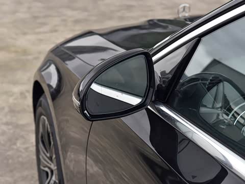 2026�� �Ŀ� E 260 L �����