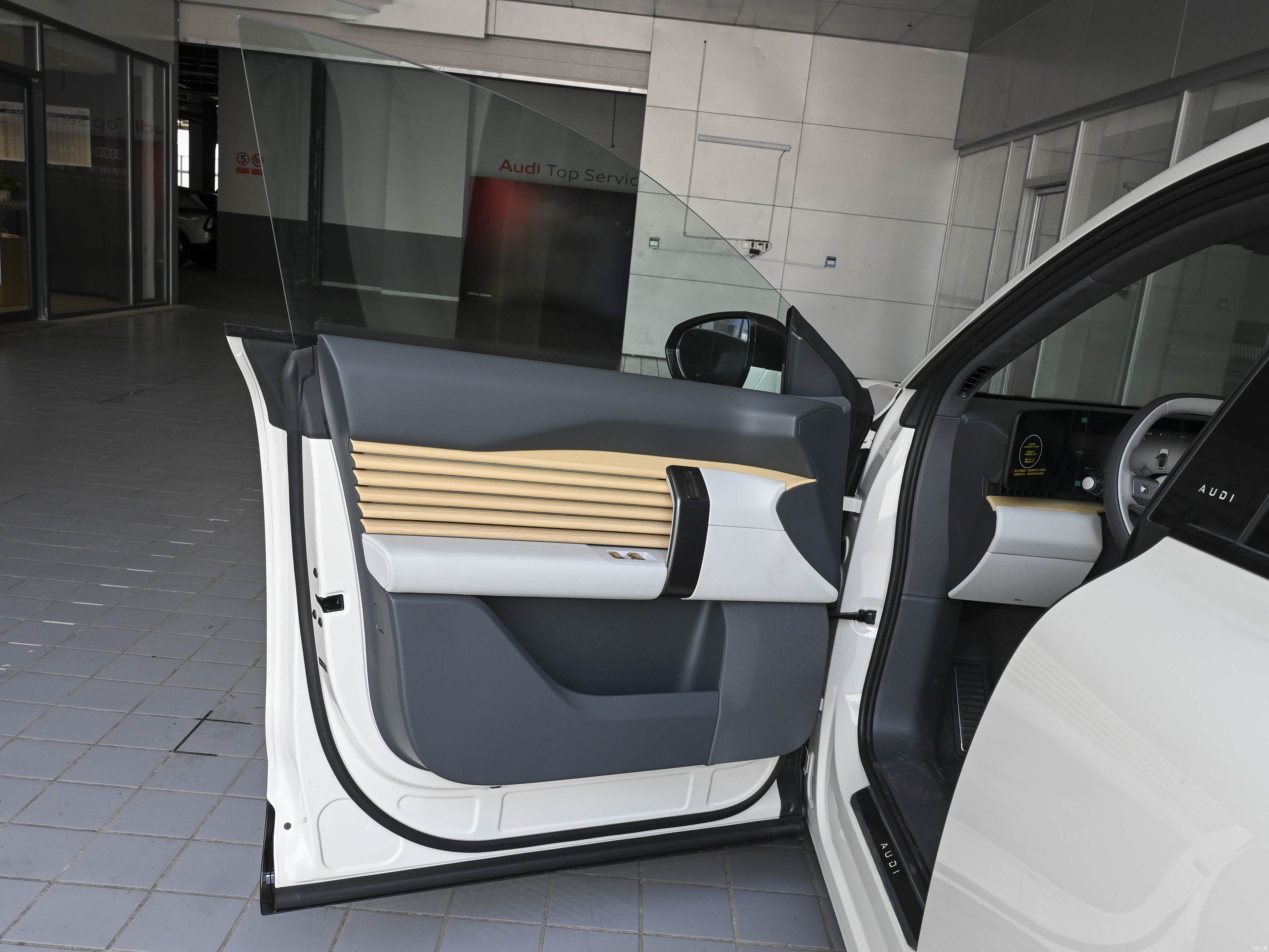 Audi E7X, миниатюра 24