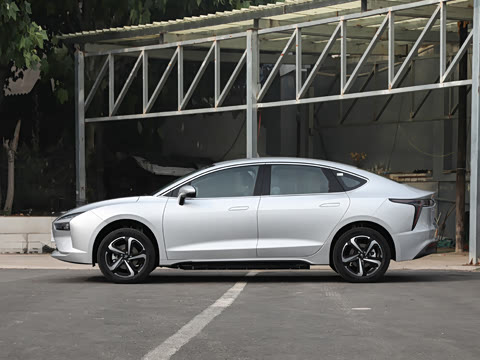 2026�� 705km MAX����������