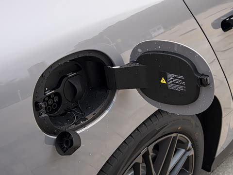 2026�� EV �Ǽݰ� 705KM���������